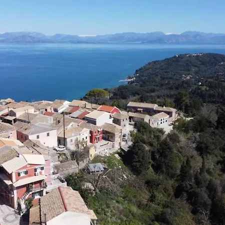 Traditional House With Amazing View Daire