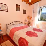 Traditional House With Amazing View Apartment *