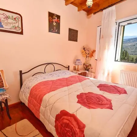 Traditional House With Amazing View Apartmán *