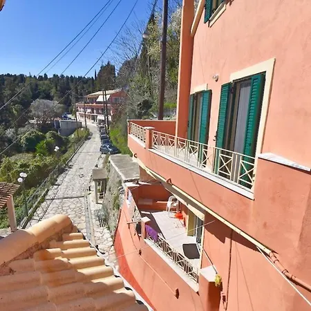Traditional House With Amazing View Apartmán Chlomos